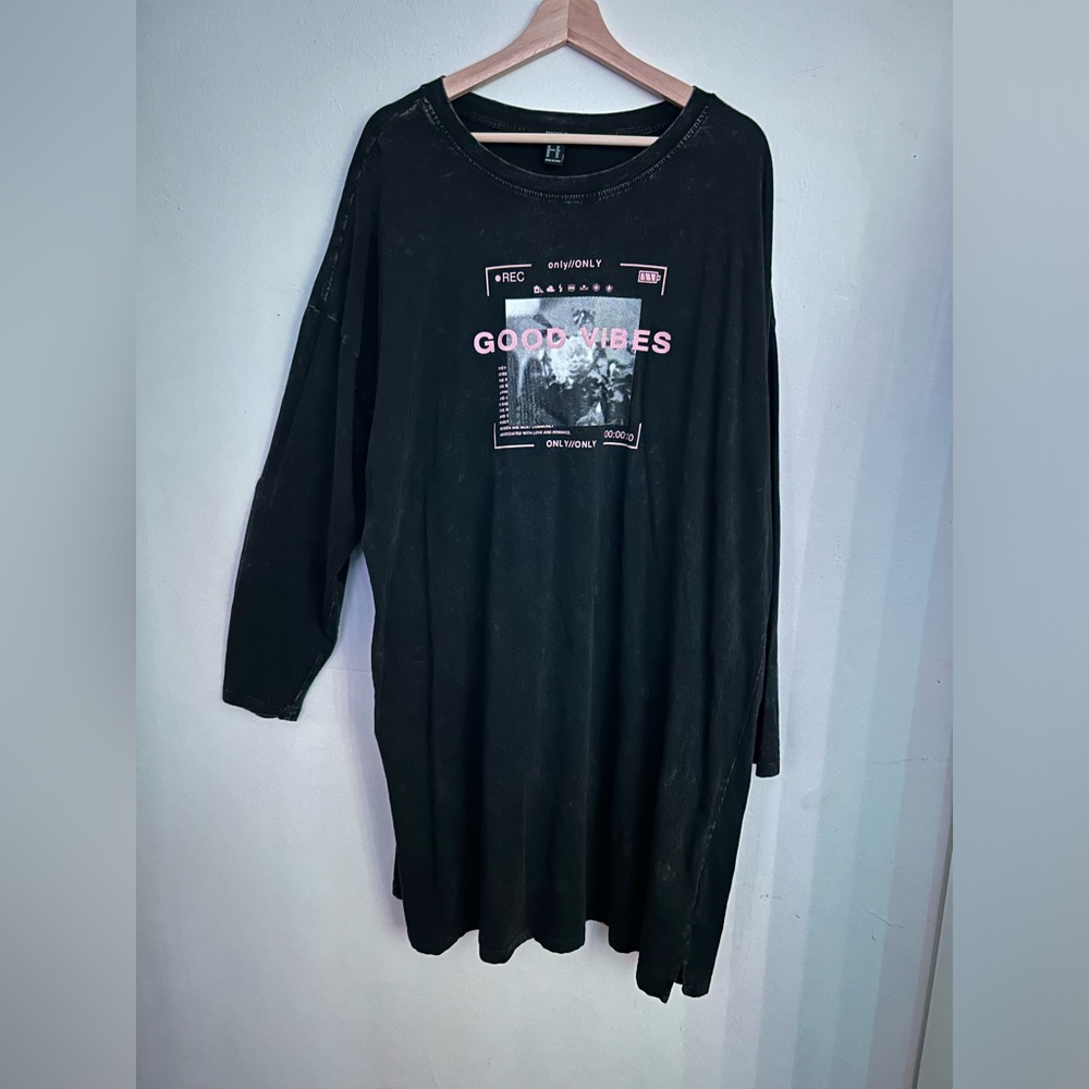 Forever 21 Black Long Sleeve Dress